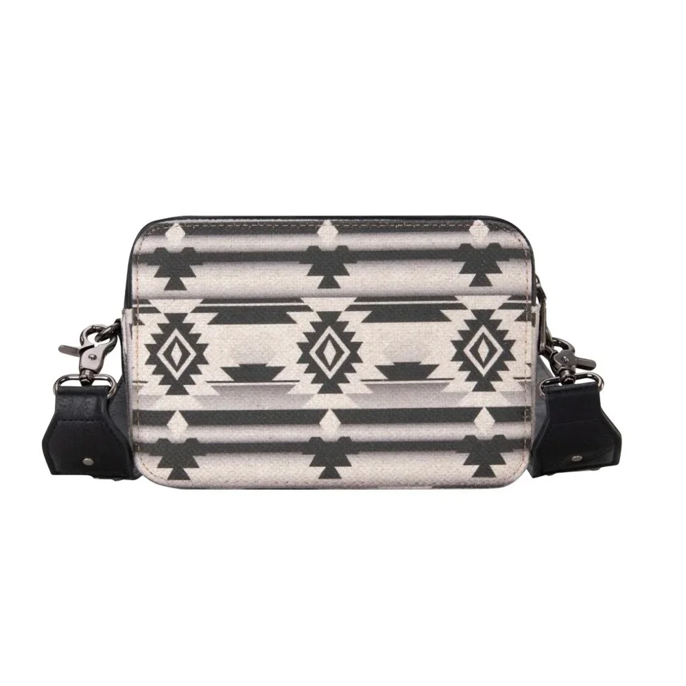 Wrangler Crossbody‎ Bag Women OS Black Aztec Print Studded Wallet Organizer New